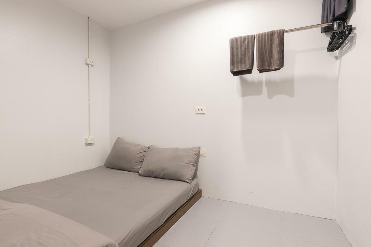 Minimal House Patong (Adults Only) Pansiyon Dış mekan fotoğraf