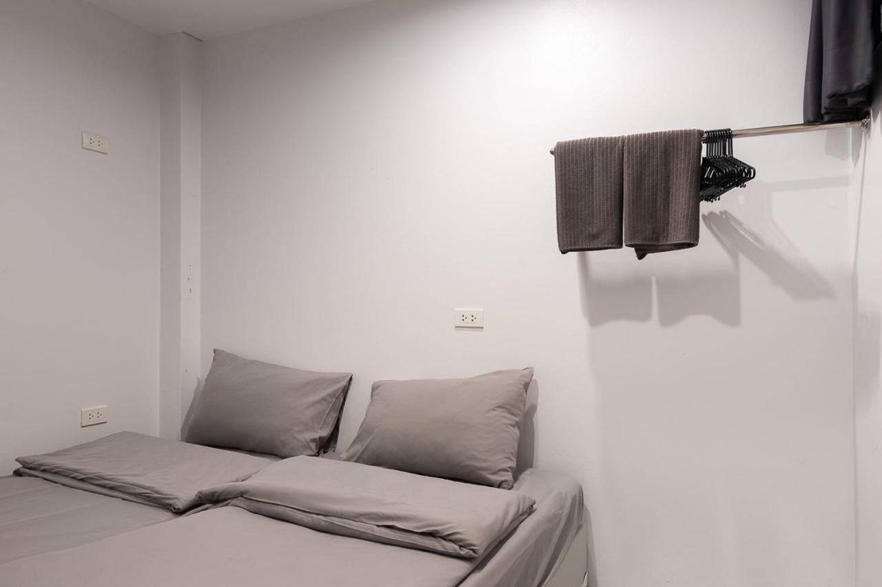Minimal House Patong (Adults Only) Pansiyon Dış mekan fotoğraf