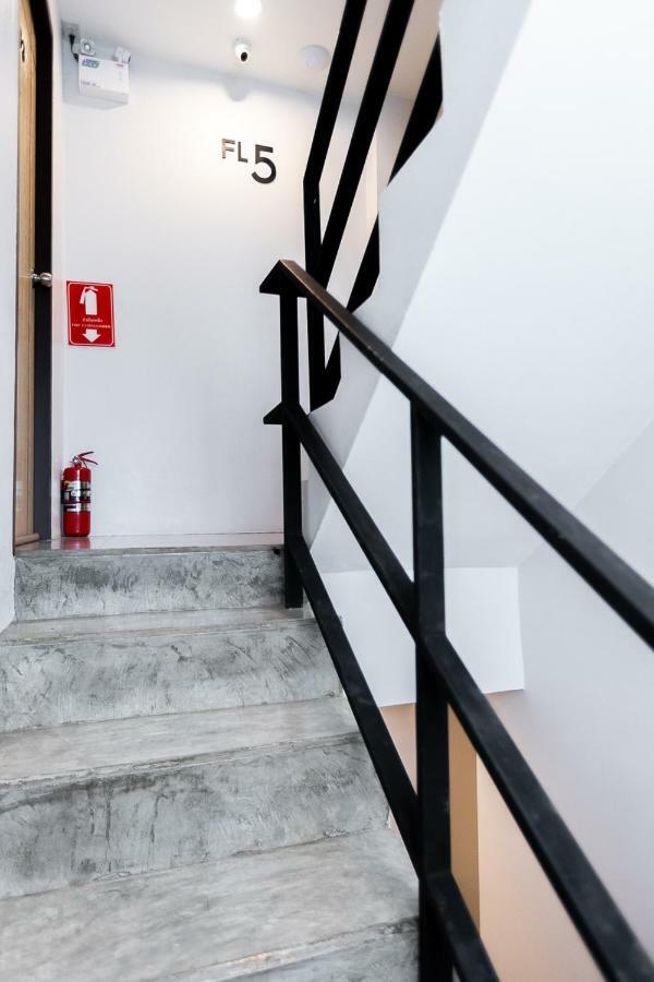 Minimal House Patong (Adults Only) Pansiyon Dış mekan fotoğraf