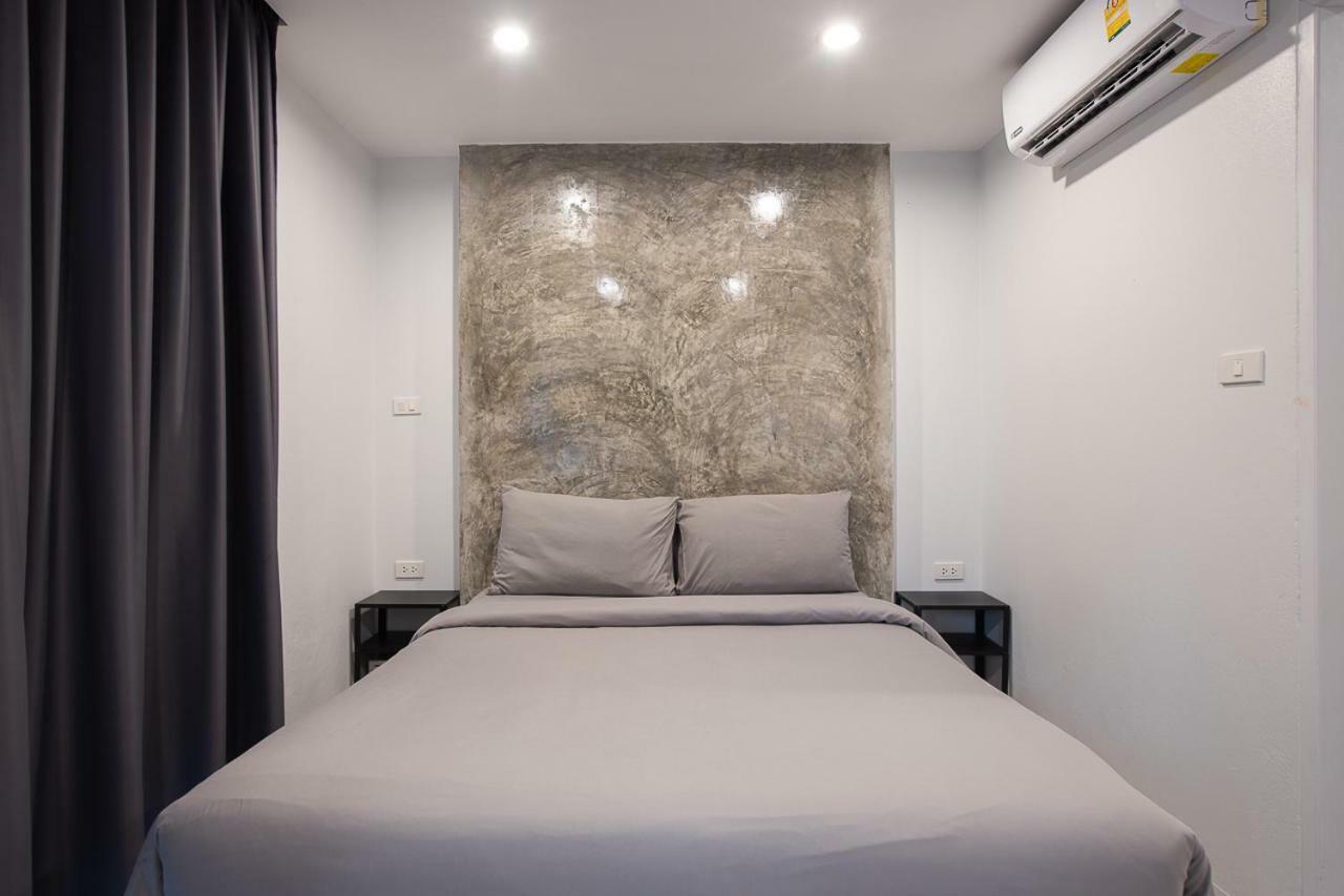 Minimal House Patong (Adults Only) Pansiyon Dış mekan fotoğraf
